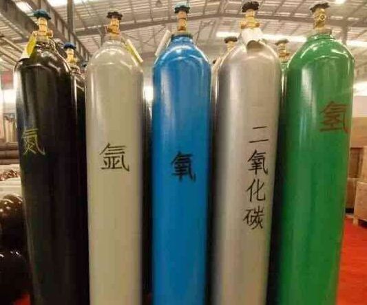 太原工業(yè)氣體氧氣，乙炔，氬氣，氮?dú)獾闹迫∨c用法